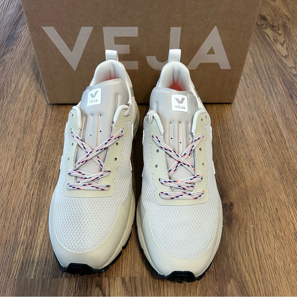 VEJA Beige walking fashion lace up shoes sneakers women’s 7.5 new in box - Picture 4 of 8